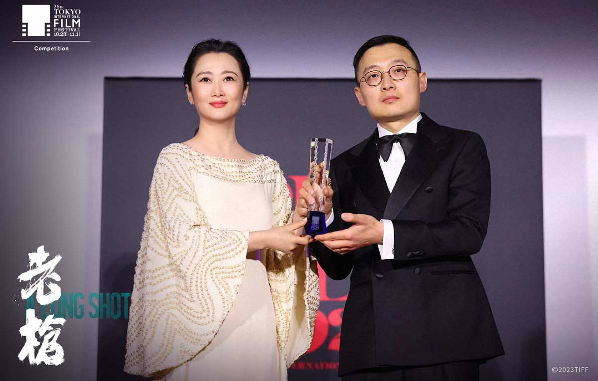 奖项口碑双赢！《老枪》荣获东京电影节主竞赛单元最佳艺术贡献奖